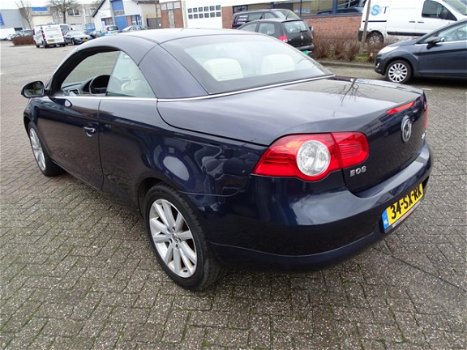 Volkswagen Eos - 2.0-16v FSI LEER, NAVIGATIE, - 1