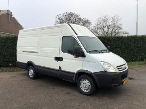 Iveco Daily - 35S14 2.3D 140PK L3H2 AC CAMERA - 1