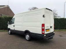 Iveco Daily - 35S14 2.3D 140PK L3H2 AC CAMERA