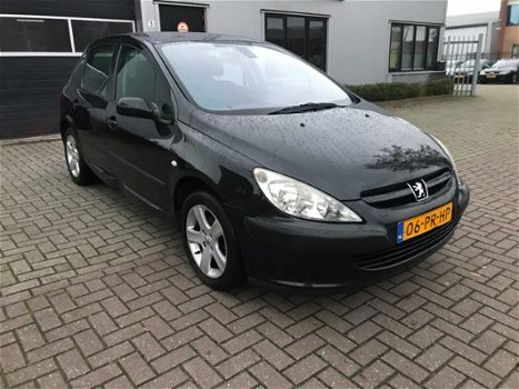 Peugeot 307 - 5DRS AIRCO Met nieuwe APK 2.0-16V XS - 1