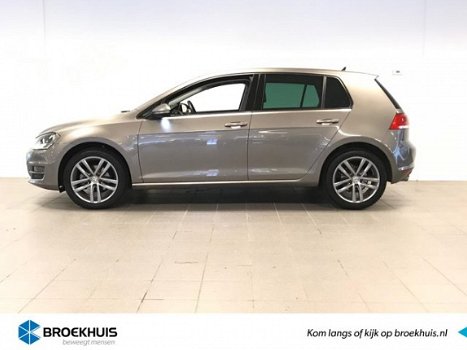 Volkswagen Golf - 1.2 TSI 111PK Highline | Navigatie | 5 drs | Parkeersens. V+ A met camera | Alcant - 1