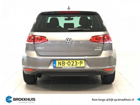 Volkswagen Golf - 1.2 TSI 111PK Highline | Navigatie | 5 drs | Parkeersens. V+ A met camera | Alcant - 1