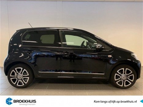 Volkswagen Up! - 1.0 high up BlueMotion Fender sound / Navi / 17 inch / Airco - 1