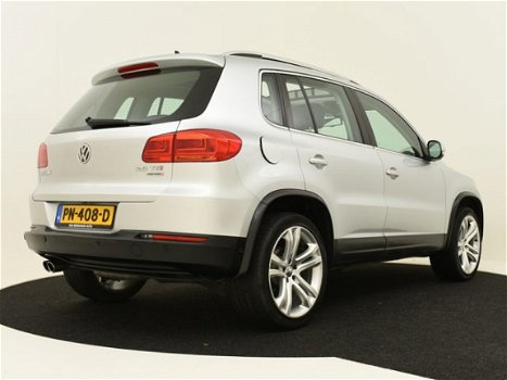 Volkswagen Tiguan - 2.0 TSI 200PK DSG/AUTOMAAT Sport&Style 4Motion | PANORAMADAK | LEDEREN BEKLEDING - 1