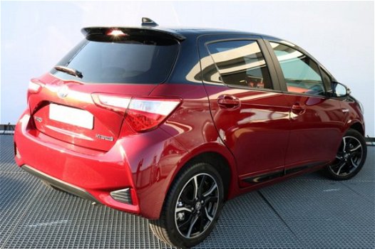 Toyota Yaris - 1.5 Hybrid Bi-Tone, Safety Sense, Parelmoer lak - 1