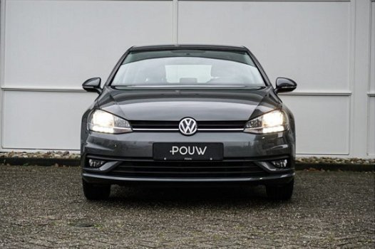 Volkswagen Golf - 1.0 TSI 110pk Trendline + Navigatie + DAB+ - 1