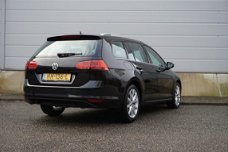 Volkswagen Golf Variant - 1.2 TSI 110pk Business Edition Connected + Stoelverwarming + Achteruitrijc