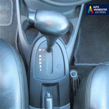 Ford Focus - 1.6-16V Futura Automaat; Airbags; Centr. Vergr.; Cruise Control; el ramen; Leer bekledi - 1