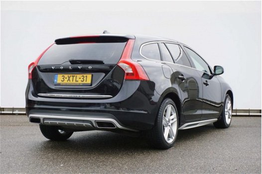 Volvo V60 - 2.4 D6 AWD Plug-In Hybrid Summum incl. BTW - 1