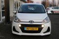 Hyundai i10 - 1.0i Comfort | Zwarte LM velgen | Stootlijsten| 4seizoenbanden - 1 - Thumbnail