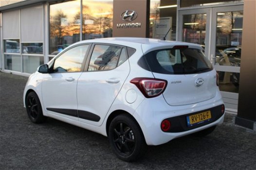 Hyundai i10 - 1.0i Comfort | Zwarte LM velgen | Stootlijsten| 4seizoenbanden - 1