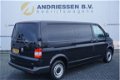 Volkswagen Transporter - T5 2.0 TDI 140PK L2H1 *95.392KM*, Airco, Cruise control, Parkeersensoren - 1 - Thumbnail