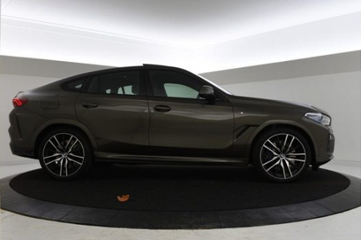 BMW X6 - xDrive40i High Executive M Sport | LASERLICHT | TREKHAAK | SOFT CLOSE | KIDNEY ICONIC GLOW - 1