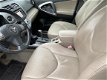 Toyota RAV4 - 2.0 VVTi Executive 4 WD AUTOMAAT NL-AUTO - 1 - Thumbnail