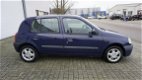 Renault Clio - 1.2 Ludo 5deurs leuke beginnersauto airco etc - 1 - Thumbnail