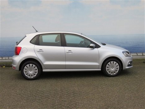 Volkswagen Polo - 1.0 Comfortline Edition - 1