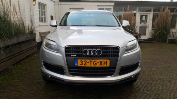 Audi Q7 - 4.2 FSI quattro Pro Line+ Top onderhouden auto, de laatste grote beurt is 4000 km geleden - 1