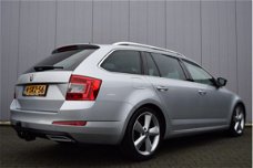 Skoda Octavia Combi - 1.6 TDi 145pk Elegance Businessline Panoramadak, Canton Audio, Bi-Xenon, Full