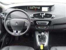 Renault Grand Scénic - 1.2 TCe Bose 130pk Trekhaak / Navigatie / Keyless