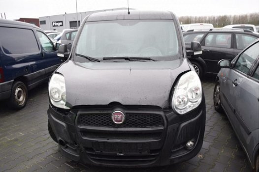 Fiat Doblò Cargo - 1.3 MultiJet SX BTW rijdbare schade zie foto's - 1