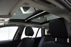 BMW 3-serie Touring - (J) 320D Aut Corporate [Xenon Navi Panorama Sport-interieur]