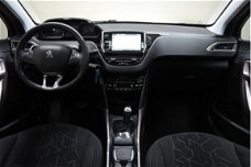 Peugeot 2008 - 1.2 PureTech Active Aut. [Navi Panorama Trekhaak]