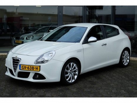 Alfa Romeo Giulietta - 1.6 JTDm 105 Distinctive - 1