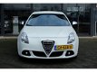 Alfa Romeo Giulietta - 1.6 JTDm 105 Distinctive - 1 - Thumbnail