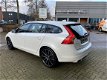 Volvo V60 - 2.4 D5 Twin Engine Special Edition ex btw - 1 - Thumbnail