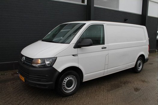 Volkswagen Transporter - 2.0 TDI L2H1 - Airco - Navi - Trekhaak - € 11.900, - Ex - 1