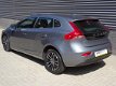 Volvo V40 - 2.0 D2 120PK Momentum Business - 1 - Thumbnail