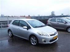 Toyota Auris - 1.8 Full Hybrid 136PK EXECUTIVE /TREKHAAK/NAV/CAMERA