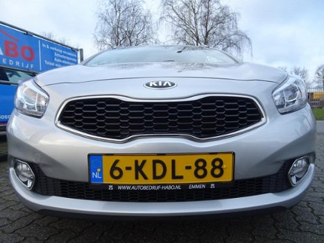 Kia Cee'd - 1.6 GDI PLUS PACK AUTOMAAT ECC/NAV/CRUISE/REGEN.SENS/PARK.SENS/70.000KM - 1