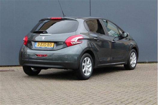 Peugeot 208 - 1.2 Style Pack 5drs | Navigatie | Parkeersensoren | Cruise control | Lm-wielen | Clima - 1