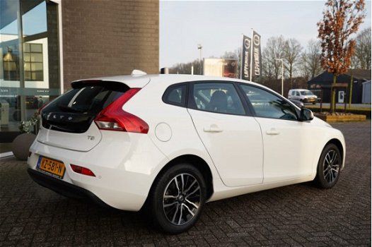 Volvo V40 - 2.0 T2 122PK Nordic+ - 1