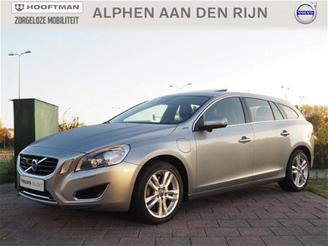 Volvo V60 - D6 AWD PLUG-IN HYBRID SUMMUM 17INCH/XENON/NAVI - 1