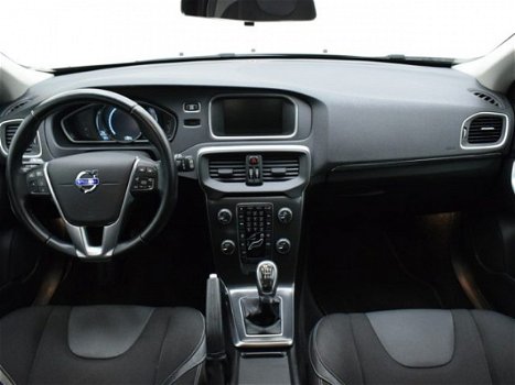 Volvo V40 - 1.6 D2 Momentum - 1