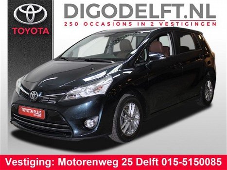 Toyota Verso - 1.8 VVT-i Business Automaat Navigatie. Cruise control.Leder. Bluetooth.Camera - 1