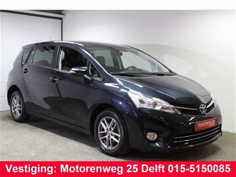 Toyota Verso - 1.8 VVT-i Business Automaat Navigatie. Cruise control.Leder. Bluetooth.Camera - 1