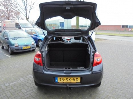 Renault Clio - 1.4-16V Dynamique Luxe 5DRS|AIRCO|TREKHAAK|NAP|APK04-2020 - 1