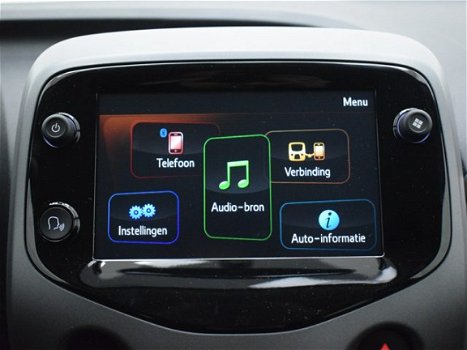 Toyota Aygo - 1.0 5drs X-Joy Red | Apple Carplay | Android Auto - 1