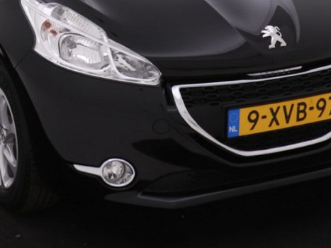Peugeot 208 - 1.2 VTi Style 82 PK 5drs | navigatie | trekhaak | | NEFKENS DEAL | - 1