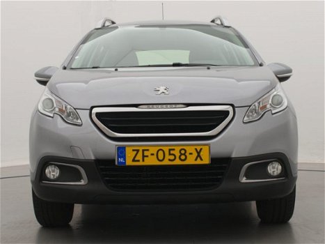 Peugeot 2008 - 1.2 82pk Active | Navigatie | Airco | Parkeersensoren | Cruise Control | Trekhaak | - 1