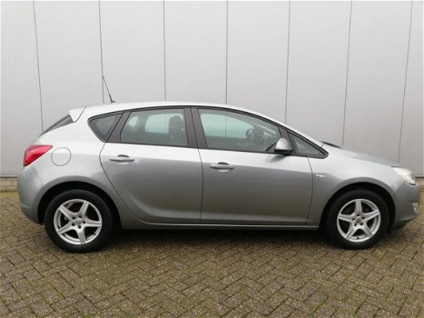 Opel Astra - 1.4 Turbo Edition - 1