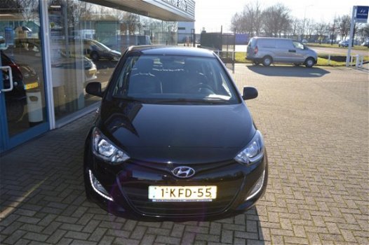 Hyundai i20 - 1.2i First Edition - 1