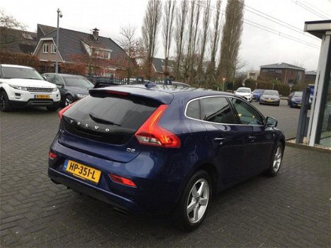 Volvo V40 - 2.0 D2 88KW OCEAN RACE - 1