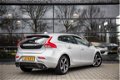 Volvo V40 - 1.6 D2 R-design , Navigatie, Panoramadak, Leer, - 1 - Thumbnail