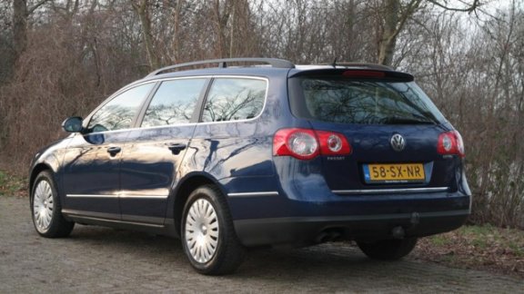 Volkswagen Passat Variant - 2.0 TDI Comfortline - Airco - Elek. pakket - Vol opties - Dealerauto - I - 1