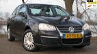 Volkswagen Jetta - 1.6 FSI Comfortline - 5deurs - Airco - Elek. pakket - Vol opties - Inruil mogelij - 1 - Thumbnail