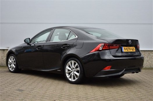 Lexus IS - 300h Business L. Pro Zeer Luxe Xenon/Navi/Stoelverw - 1